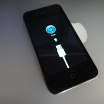กู้ข้อมูล iPhone ที่ติด Recovery Mode ฟ้องให้ต่อ usb
